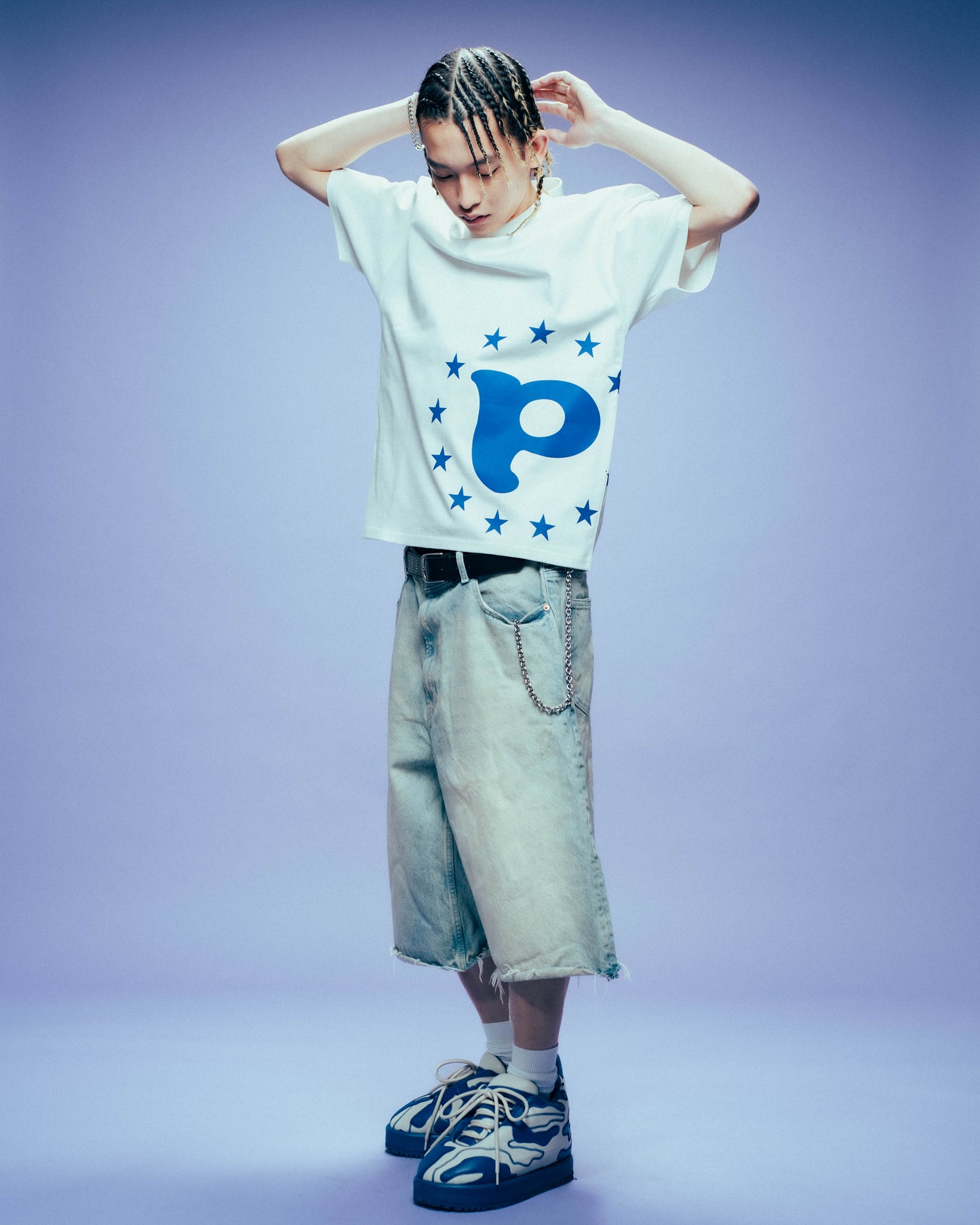 P LOGO TEE