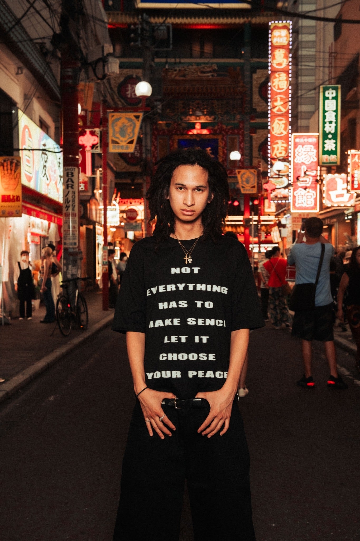SPRAY GRAPHIC T-SHIRT