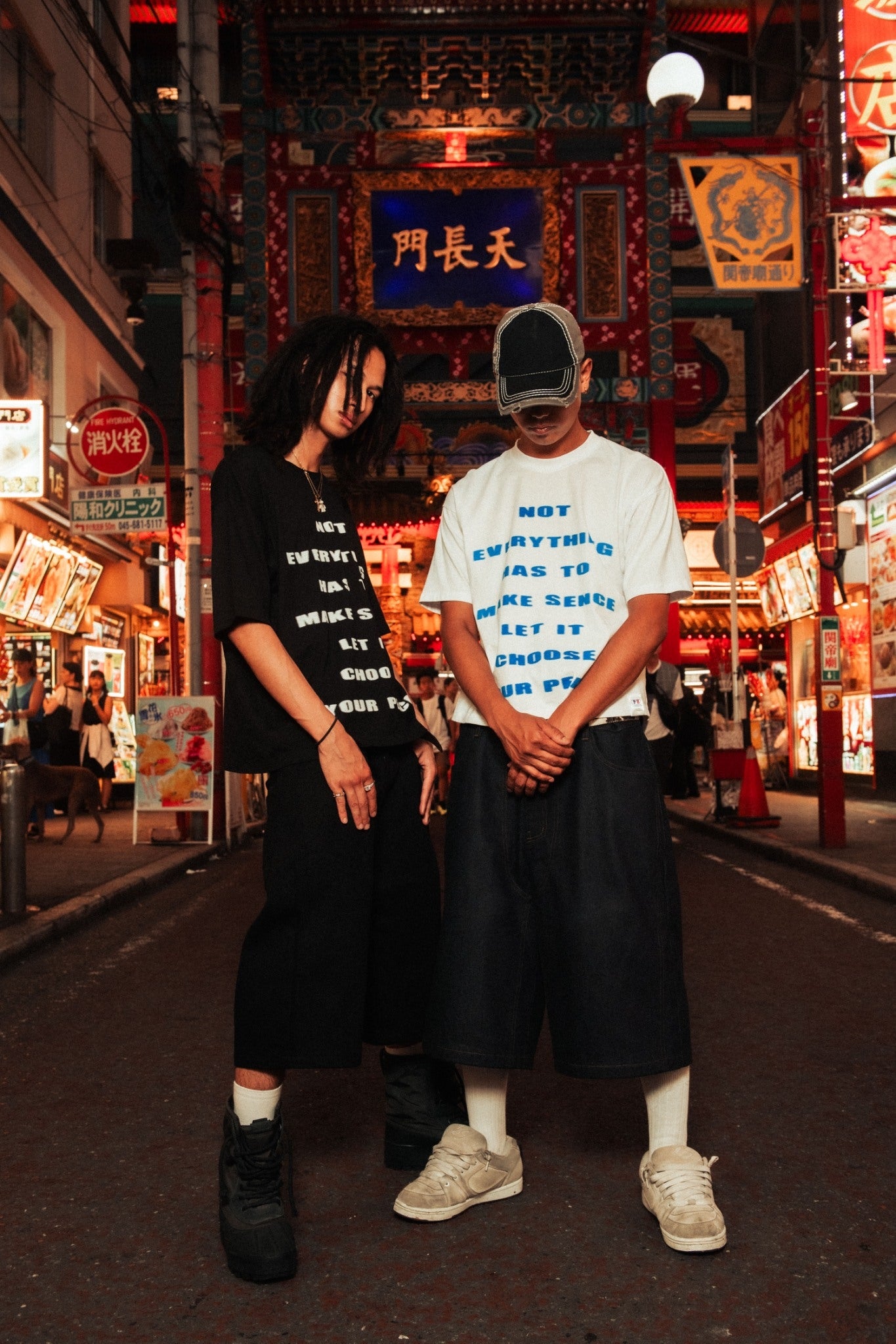 SPRAY GRAPHIC T-SHIRT