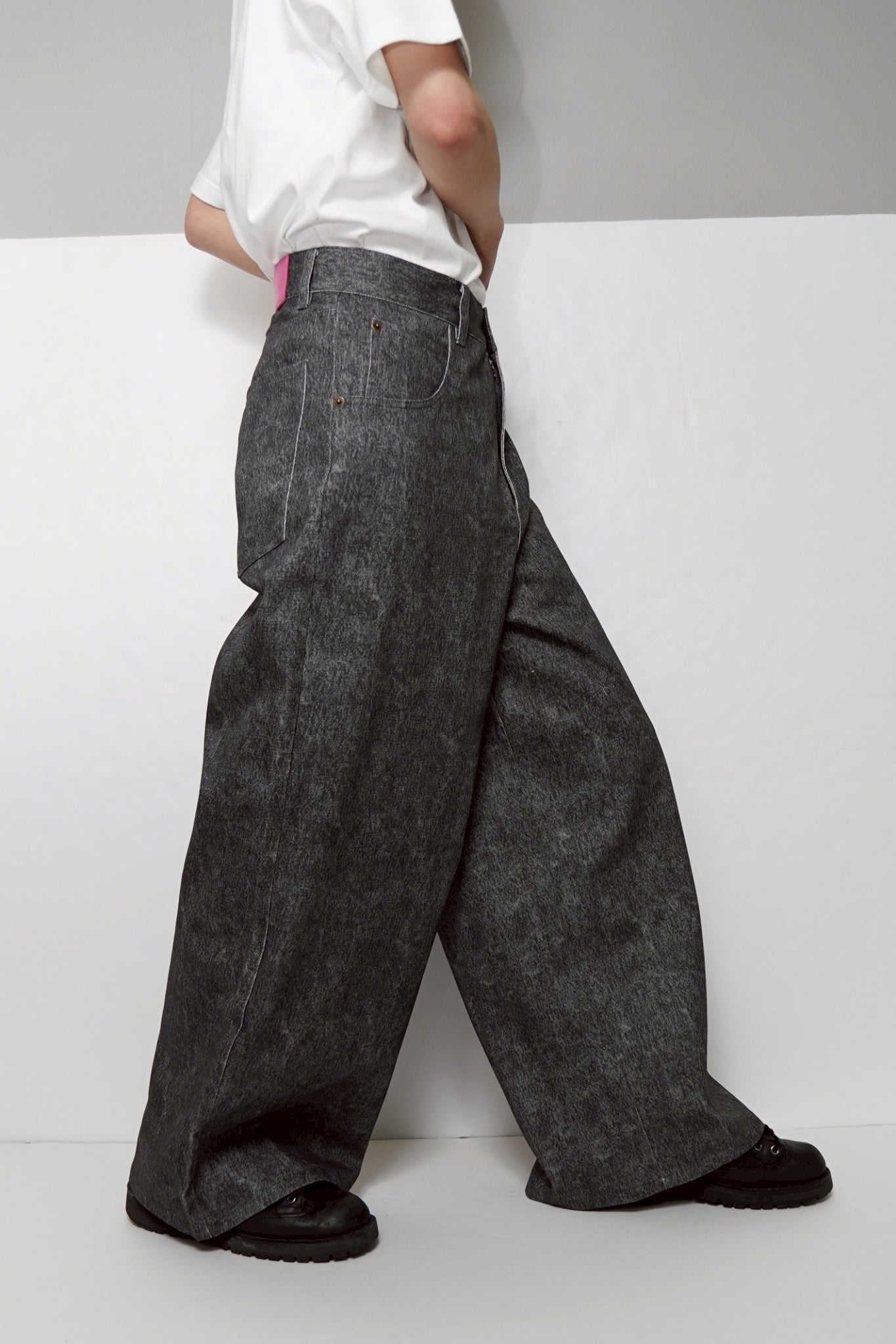 BAGGY PRINTED DENIM